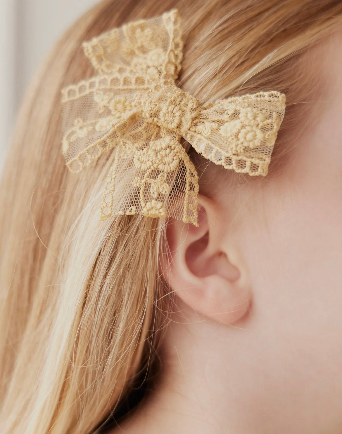 Cream Paloma Hair Clip