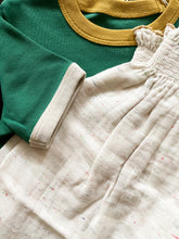 Load image into Gallery viewer, Vintage Tee Emerald
