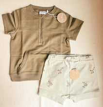 Load image into Gallery viewer, Frogs Shorts
