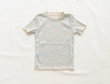 Load image into Gallery viewer, Daisy Fields Ruffle Hem Top
