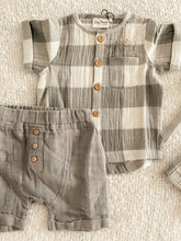 Load image into Gallery viewer, Silver Check Button Shirt
